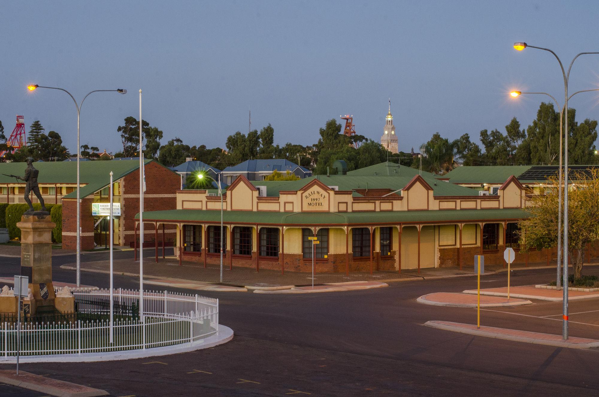 Quality Inn Railway Motel Калгурли Екстериор снимка