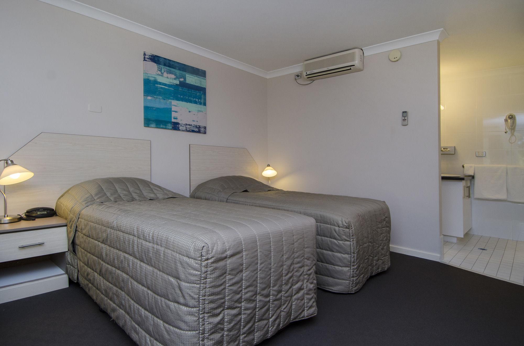Quality Inn Railway Motel Калгурли Екстериор снимка